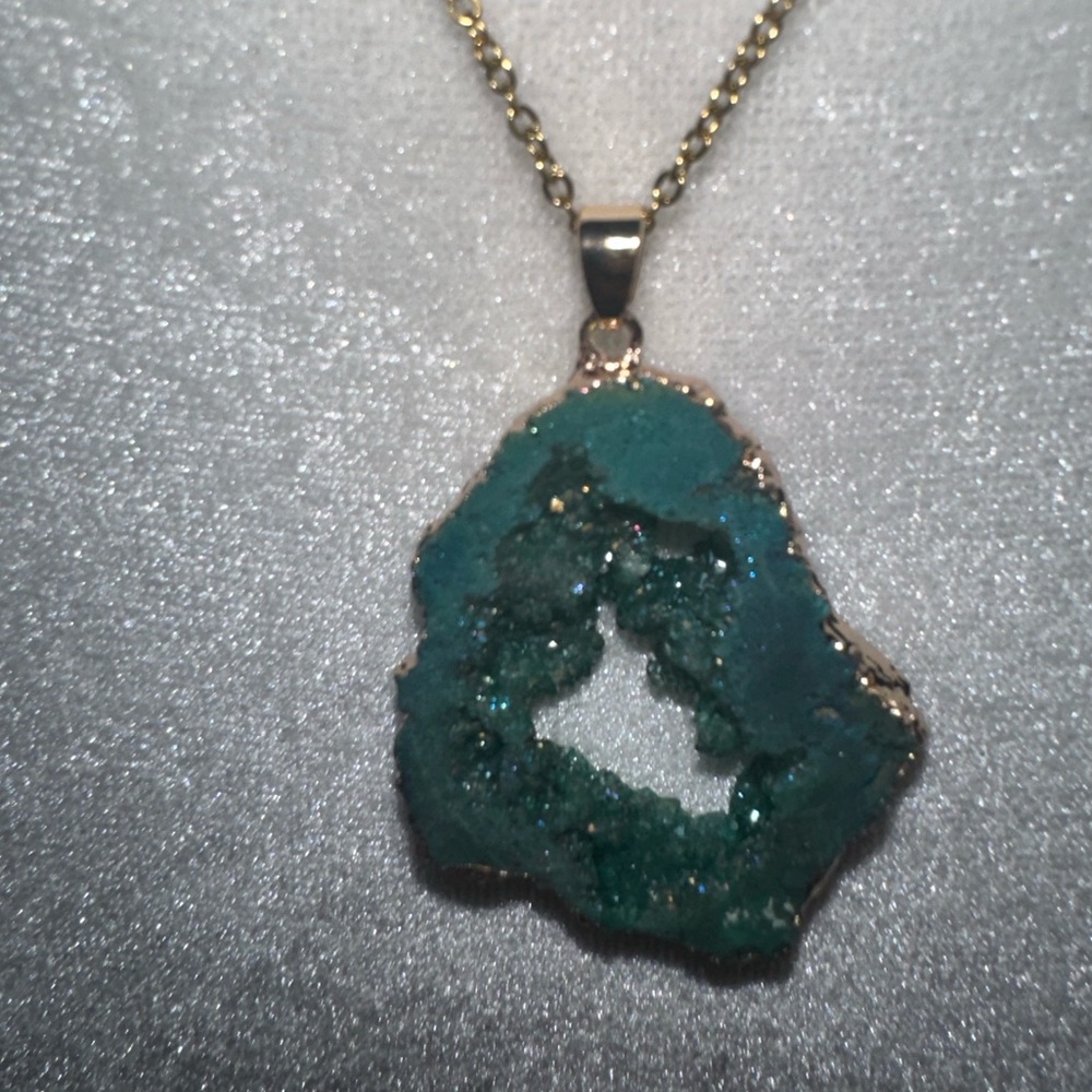 Raw Blue Amethyst Crystal Quartz Druzy Pendant Gold plated Necklace